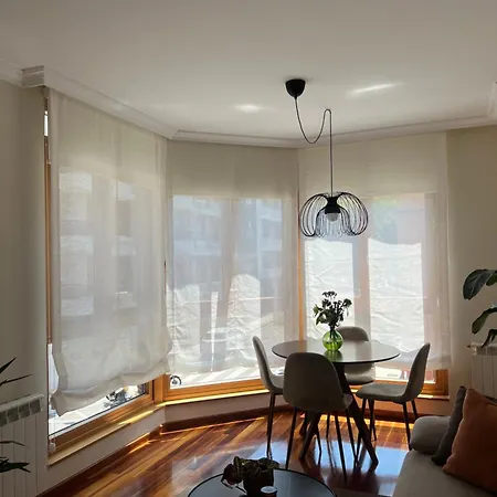 El Ventanal De Pelayo * Gijon